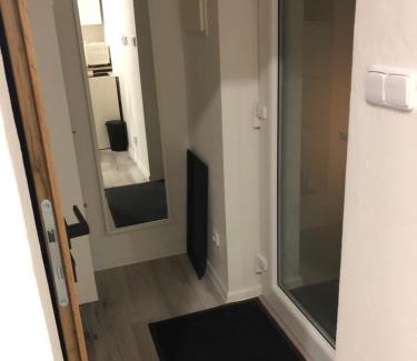Chvalovice Apartamento | r E L L A x Studia Chvalovice Hatě na Greenway Praha-Wien