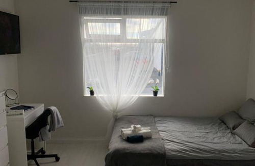 Grindavik Casa | R&J Guesthouse Ro0m