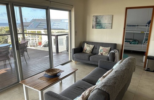 Port Vincent Casa | R & R Retreat - short walk to the beach