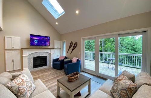 Bretton Woods Villa | R7 Ski-in Ski-out Bretton Woods Townhome on 2-mile home trail Mt Washington views