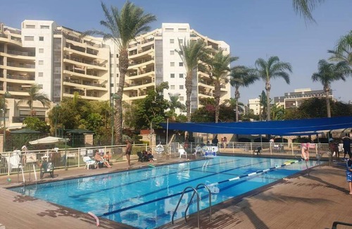 Ra'ananna Apartamento | Ra'anana Family Duplex Penthouse 5.5 rooms apartment