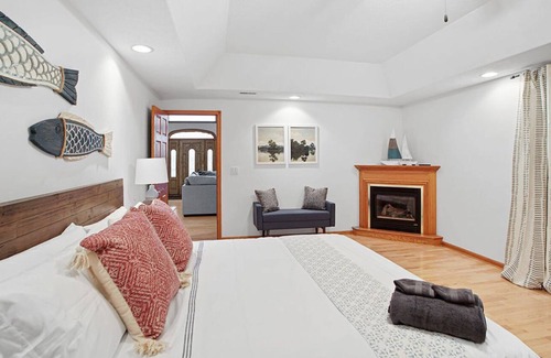 Pearl Beach Casa | Rabbu - The Dockside: 5 Bedroom | Algonac, MI