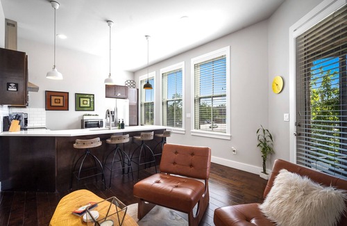 Downtown Condominio | Rackensack Inn Summar