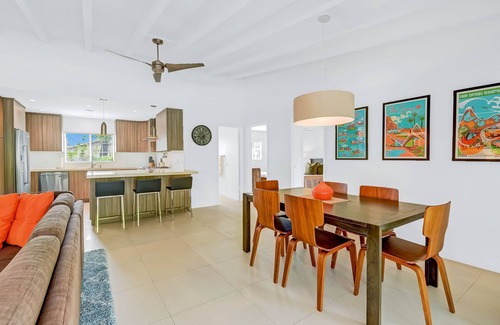 Racquet Club South Casa | Racquet Club East Home with Modern Flair | Pool, Spa & Outdoor Living