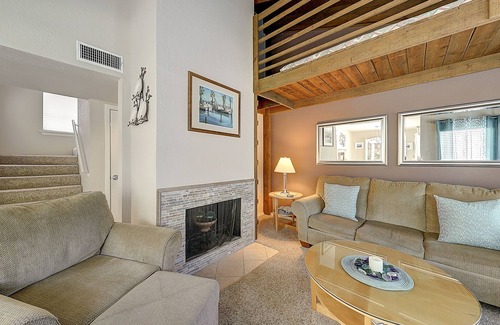Sailhouse Casa | Racquet & Yacht Club Getaway | Pool & Tennis | Near Fulton & Rockport Beach