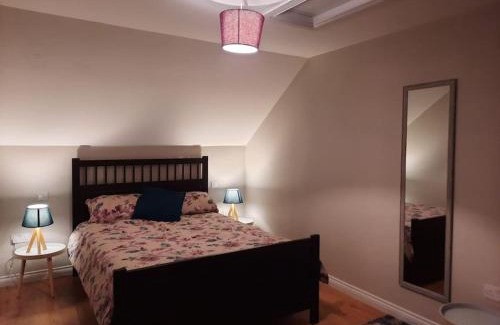 Carraroe Casa | Radharc an Chuain 2 Bedroom Holiday Home