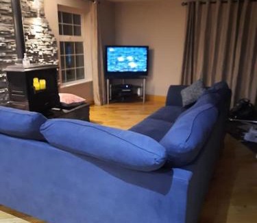 Carraroe Casa | Radharc an Chuain 2 Bedroom Holiday Home