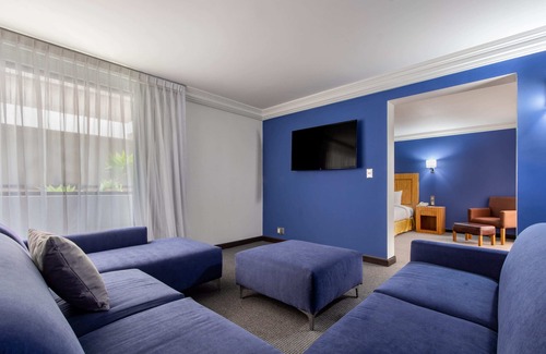 Toluca Hotel | Radisson Hotel & Convention Center Toluca