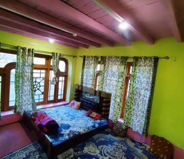 Gund Casa | Raees Paying Guest House Naranag