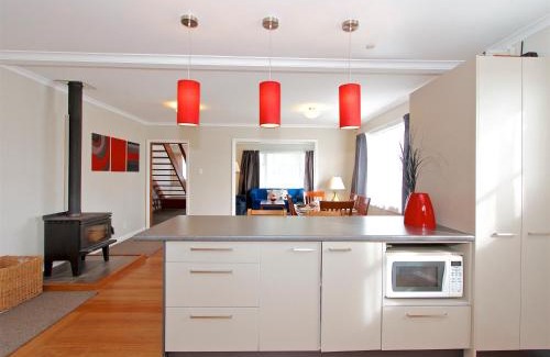 Raetihi Casa | Raetihi Cottage- Raetihi Holiday Home