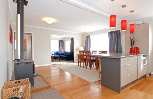 Raetihi Casa | Raetihi Cottage- Raetihi Holiday Home