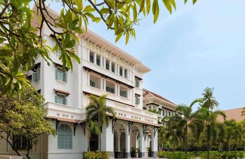 Daun Penh Hotel | Raffles Hotel Le Royal