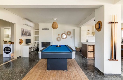 Loutraki Casa | Rafia Loft Loutraki: Heated Pool, Billiard I Beach