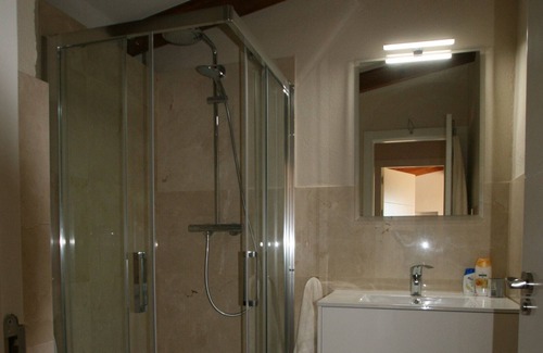 Candeleda Casa | RAFIKIS’ HOME- Casa Rural con piscina y pista de pádel en Candeleda