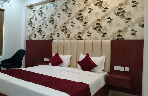 Faizabad Hotel | RAGHAVAM