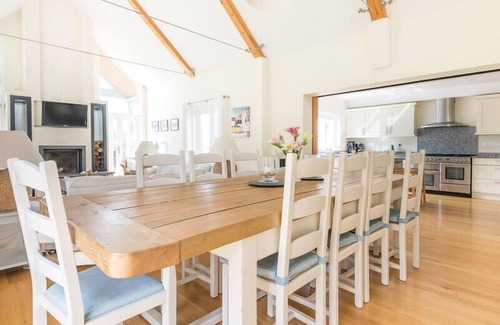Trebetherick Cabaña | RAGLEIGHS, pet friendly, with open fire in Daymer Bay