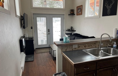 Lawson Cabina | Railway Cabin at Base Camp
