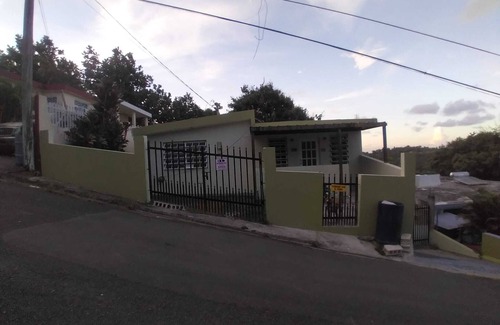 Guzman Abajo Casa | Rain forest view. Closed to rivers. 20 minutes to Luquillo beaches