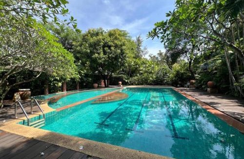 Khlong Khuean Casa | Rainbow Arokaya Holistic Longevity Wellness Resort, Riverfront Room 7