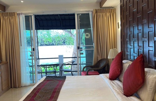 Bang Khla Casa | Rainbow Arokaya Holistic Longevity Wellness Resort - Riverfront Room 8