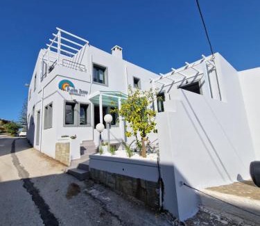 Makrys Tichos Apartamento | Rainbow Hotel Apartments