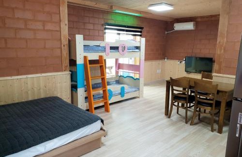 Bongpyeong Casa | Rainbow Hwangto Pension