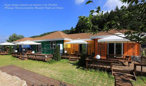Bongpyeong Casa | Rainbow Hwangto Pension