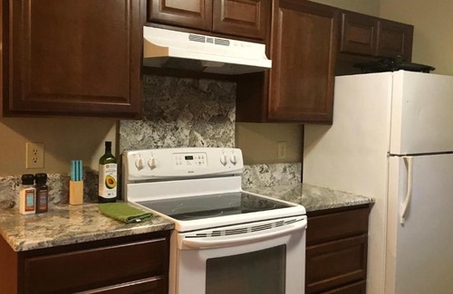 Mendenhall Valley Casa | Rainbow Row - Two Private Units in Complex, near Mendenhall Glacier, Trails, and Conveniences!