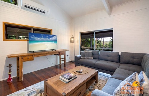 Kuranda Casa | Rainforest holiday home @ Kuranda with swimming pool !!