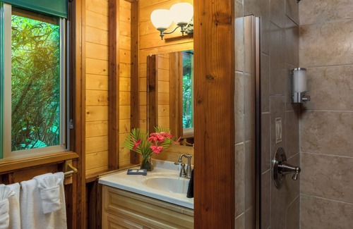 Volcano Cama Y Desayuno | Rainforest Retreat in Volcano Village