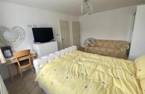 Sutton Coldfield Apartamento | Raj Rentals Ensuite