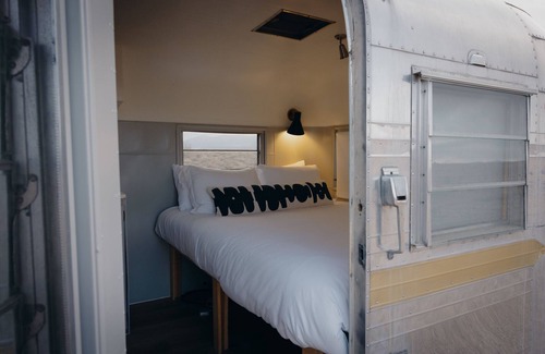 Fremont County Apartamento | Raja Streamline - Soaking Included