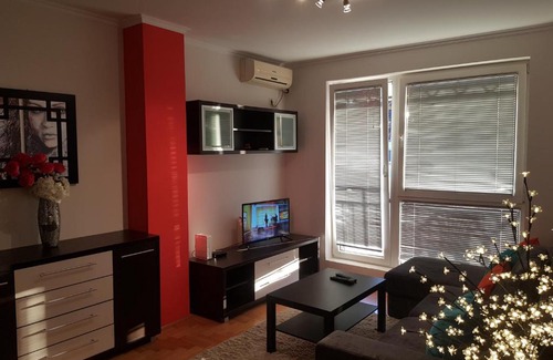 Kragujevac Apartamento | Rajiceva 5- apartman sa prostranom terasom i garaznim mestom
