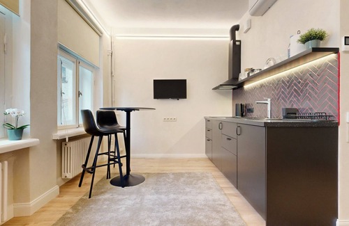 Old Town Apartamento | tARTuStays apartment full of art by Ralf Sannikov with WiFi and AC