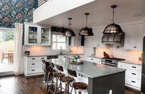 Spearfish Casa | Rally Rental in Sandstone Hills!