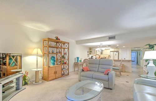 North Redington Beach Condominio | Ram Sea 406 is a Silver Tier 2-bedroom 2 bath Gulf Front Condo on 4th Floor