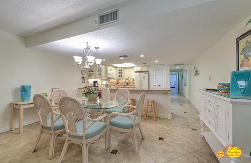 North Redington Beach Condominio | Ram Sea 406 is a Silver Tier 2-bedroom 2 bath Gulf Front Condo on 4th Floor