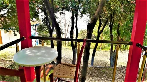 Radhime Casa | Ramo's Green Beachside Retreat - Cozy 2 Bedroom Home