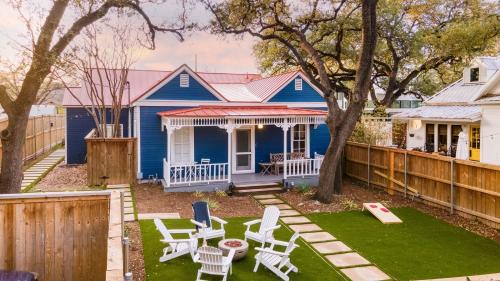 Travis Heights Casa | Ramsey by AvantStay Modern Character Home in Austin w Pool
