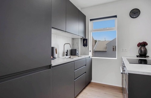 Vesturbær Apartamento | Ranargata - Central Three Bedrooms Apartment