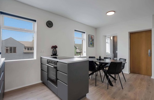 Vesturbær Apartamento | Ranargata - Central Three Bedrooms Apartment