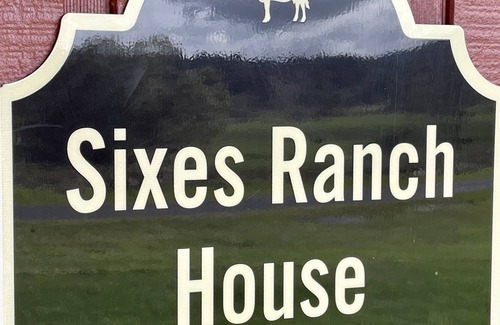 Langlois Casa | Ranch House on a cattle ranch.