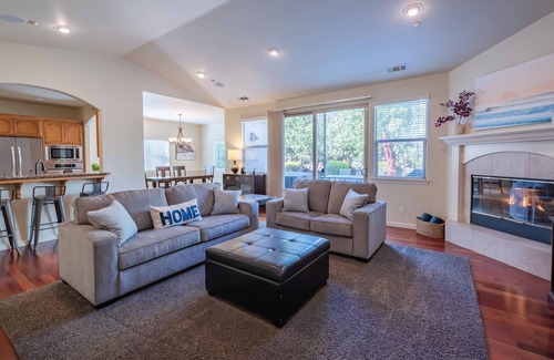 Arroyo Grande Casa | Ranch with Hot tub, Fire Pit, Game Room and Close to the Beach in 5 Cities!
