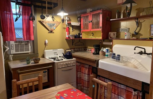 Morristown Casa | RANCHO DELUXE, For the Spirit of the West in all of us! 1 of 3 casitas