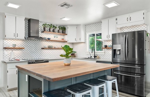 Litchfield Park Casa | Rancho Redondo - Mid Century Home near The Wigwam Resort, Stadiums with Pool