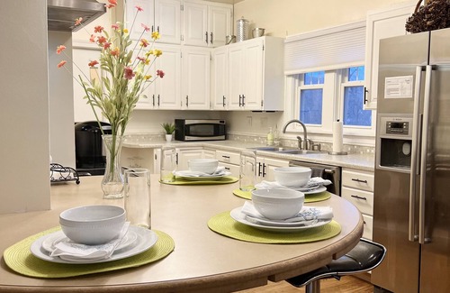 Rapid City Casa | Sistema Rapid City de dos habitaciones adyacente al parque de la ciudad