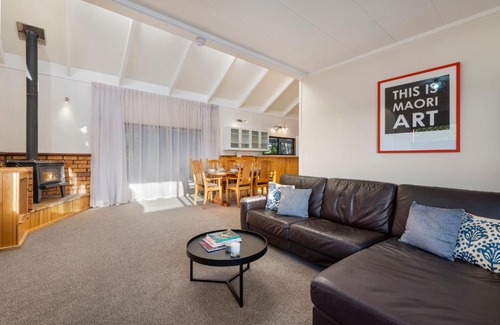 Turangi Casa | Rapid River Retreat - Turangi Holiday Home