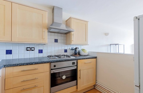 The City of London Apartamento | Rare 1BD Flat with Balcony in Chancery Lane