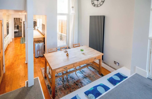 Vauxhall Casa | Rare 5 bed house in Vauxhall with roof terrace