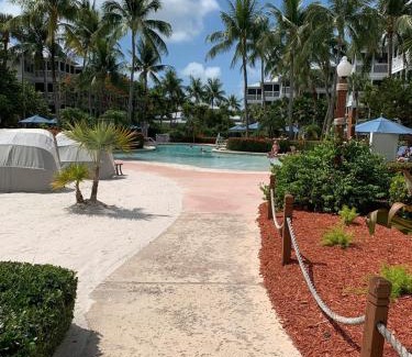 New Town Apartamento | Rare Beach Front Resort Key West- 2BD 2BA